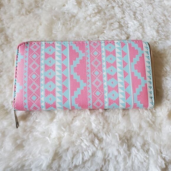 Women's Tribal Print Pink / Blue - Picture 2 of 5